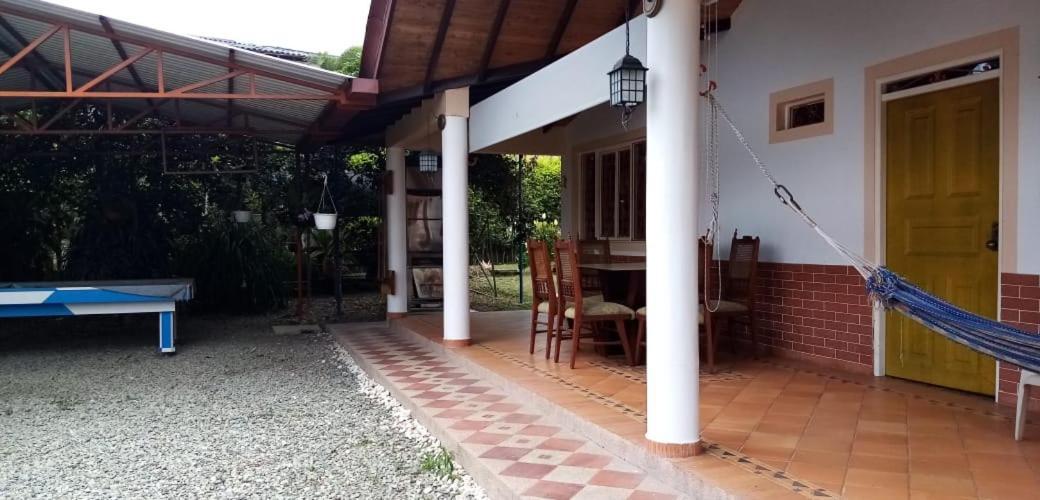 Hotel Campestre Las Bailarinas Armenia  Exteriör bild