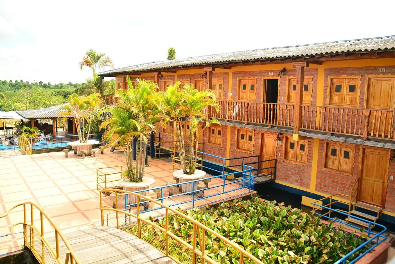 Hotel Campestre Las Bailarinas Armenia  Exteriör bild
